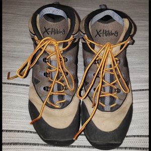 Salomon Hiking Boots